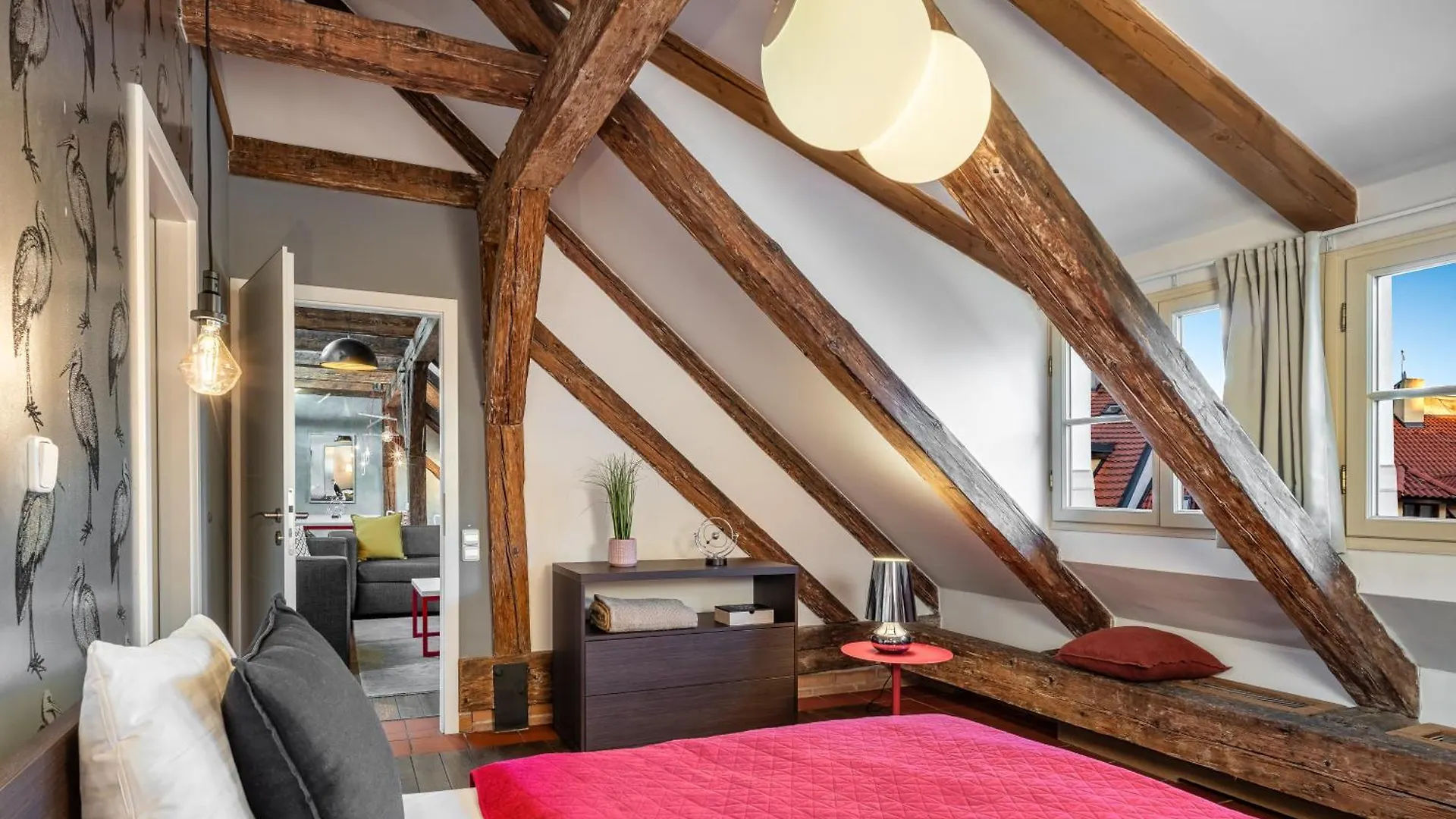 4 Arts Apartments By Adrez Prag