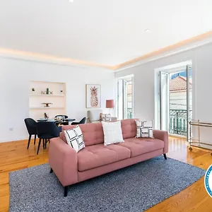 https://whome-combro-luxury-apartment.hotels-lisbon-portugal.com