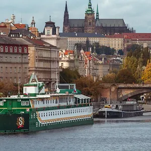 Admiral Praha
