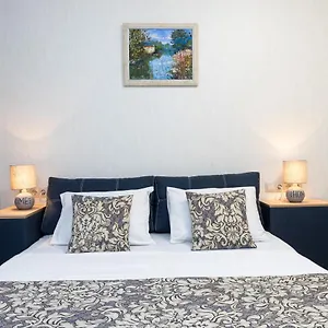 https://apartments-riviera.hotels-of-kiev.com