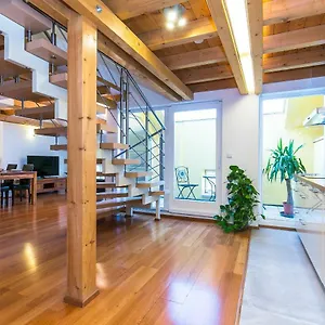 Appartement Attic By Wenceslas Square, Prague
