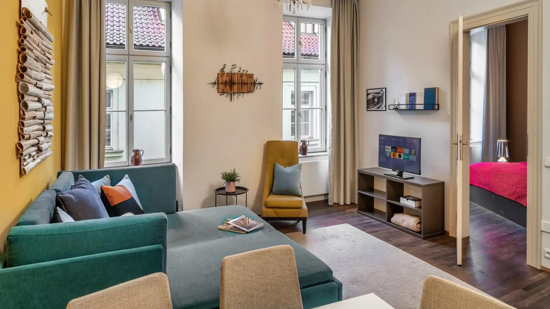 4 Arts Apartments By Adrez Prague